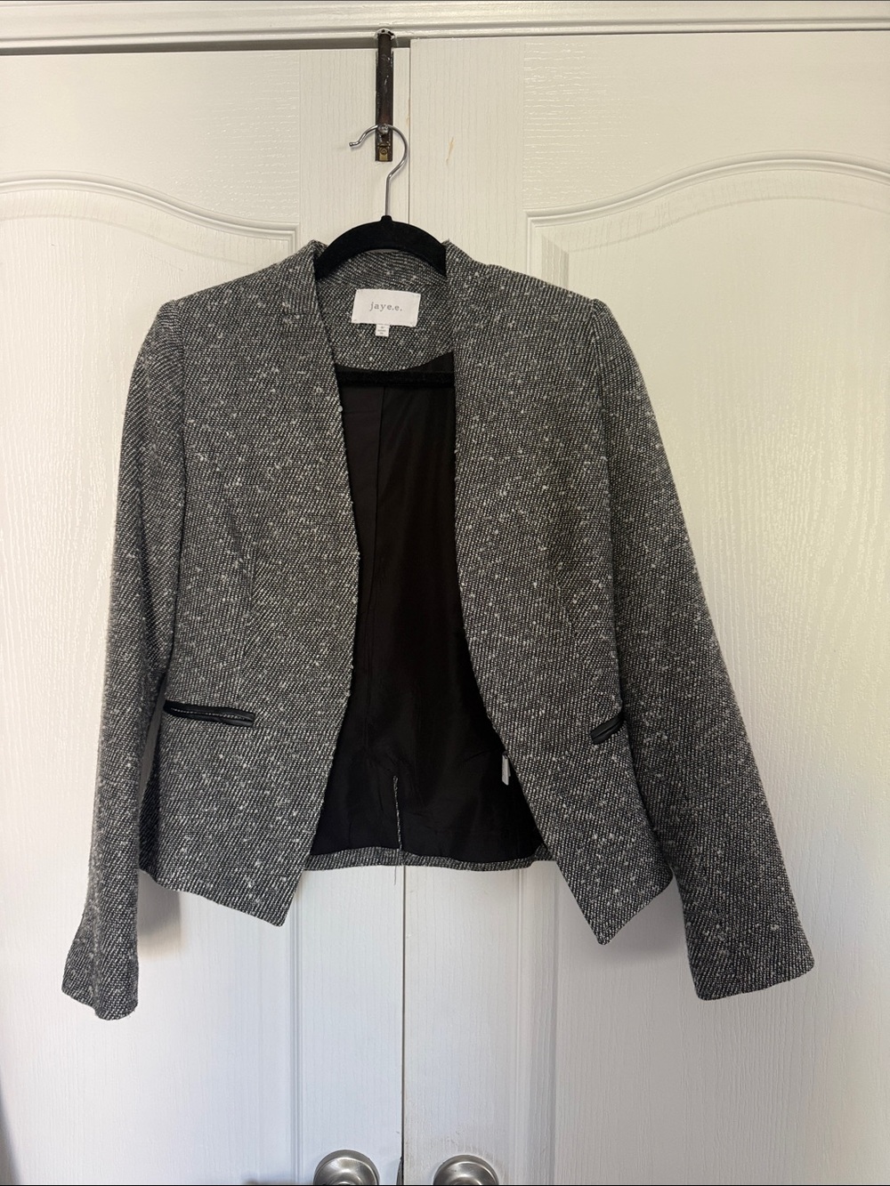 Jayne.e. Charcoal Grey Tweed Open-Front Blazer